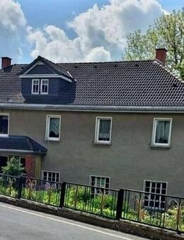 Wohnhaus mit ehemaliger Schmiede und extra Baugrundstück bietet viele Nutzungsmöglichkeiten - Tegau