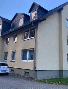 ländliche, charmante 2-RWE mit Balkon im Dachgeschoss in Bernstadt auf dem Eigen ! - Bernstadt (Eigen)