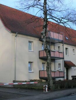 Dachgeschosswohnung mit modernen Bad im Grünen - Bielefeld