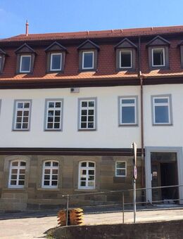 Geräumiges WG-Zimmer in einer Frauen-WG zu vermieten (Zimmer 5.2) - Schwäbisch Hall