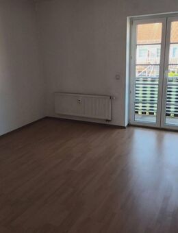 ***1 Monat Kaltmietfrei*** Schöne 2-Zimmer-Wohnung mit Balkon - Dessau-Roßlau