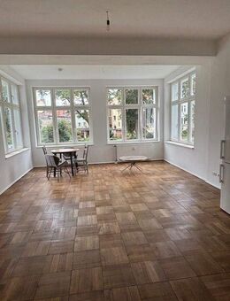 Luckau, Nordpromenade Möbliert, Ferienwohnung-wochenwei vermietbar! HP, sehr gr. helles Zimmer mit Bad, EBKü, 54 qm, 748,- warm inkl. mit Parkett etc. - Luckau