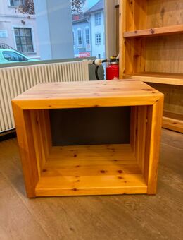 Hocker Würfel aus massiven Zirbenholz - Altusried