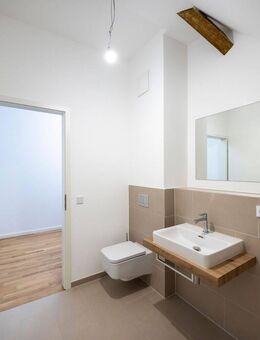 Erstbezug! Luxuriöse 2-Zimmer-Dachgeschoss-Wohnung zu vermieten - Villingen-Schwenningen