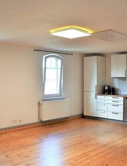 Modernisierte 3-Raum-Wohnung mit Einbauküche - Ribnitz-Damgarten