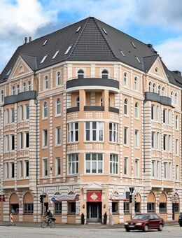 Besichtigung 15.09. - Renovierte DG-Wohnung zum 01.10.2025 - Kiel