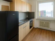 Moderne, helle 3-Zimmer-Wohnung mit Südbalkon & TG-Stellplatz in Germering - Germering