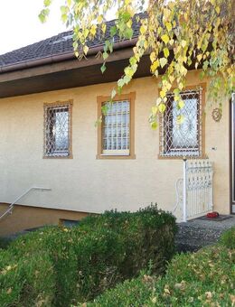 Attraktiver Bungalow mit Garten in traumhafter Aussichts Lage - Zell (Main)