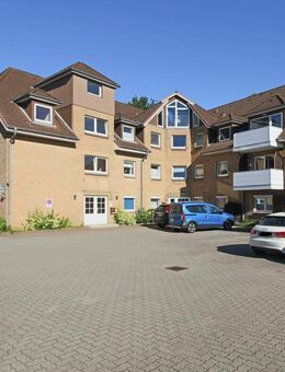 Gut ebenerdig Wohnen: Frisch modernisierte 3-Zimmerwohnung mit Terrasse und PKW-Stellplatz in Kropp! - Kropp