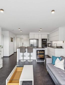 Hochmoderne Luxuswohnung mit Designer-Traumküche, Smart-Home Technik & Photovoltaikanlage - Bitz