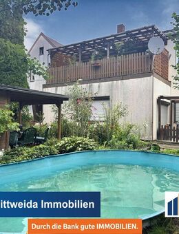 Zweifamilienhaus in ruhiger Lage, mit Solaranlage und Brunnen! - Mittweida