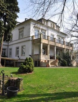 Möblierte Dachgeschosswohnung mit EBK im schönen Loschwitz!!! - Dresden