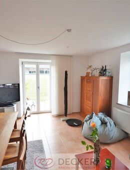 Stilvoll wohnen im Erdgeschoss - mit Garten & Komfort ++Decker Immobilien++ - Velden (Regierungsbezirk Niederbayern)