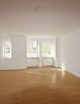 Großes Wohnzimmer, erster Stock und zentrale Lage- fehlen nur noch Sie! - Chemnitz