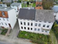 Mehrfamilienhaus zum Neuaufbau mit Versicherungsunterstützung in Parchim Baugrundstück Garten Wohnhaus - Parchim