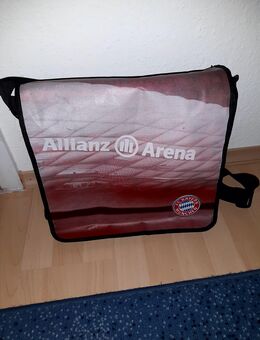 Tasche, FC Bayern - Bielefeld