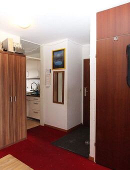 Mittendrin: 3-Zimmer Wohnung nahe Leo-Center. - Leonberg (Baden-Württemberg)