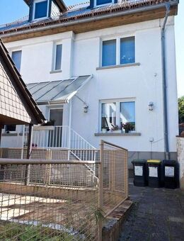 Wohnhaus in ruhiger Lage, Frankfurt Nord - Frankfurt (Main)