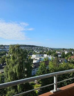 *Helle 2-Zimmer-Wohnung mit Balkon und tollem Fernblick zu vermieten! * Aufzug vorhanden! - Lüdenscheid