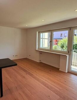 ... AIGNER - exzellente, kernsanierte Wohnung mit EBK und Balkon in gehobener Ausführung ... - Mühldorf (Inn)