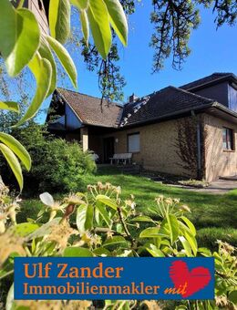 Zweifamilienhaus in Bad Bodenteich, mit 3.094 m² Grundstück (Bauland für ein weiteres Haus) - Bad Bodenteich
