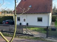 Einfamilienhaus mit Grundstück und Garage in Wallendorf - Schkopau