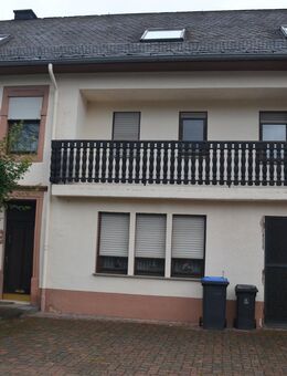 Renovierungsbedürftiges Einfamilienhaus mit großem Grundstück in Zemmer Rodt - Zemmer