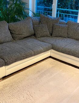 Ecksofa mit Beleuchtung - Oberpleichfeld