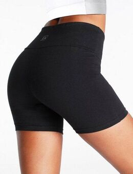 LASCANA Shorts mit breitem Bündchen und Logodruck, Loungewear