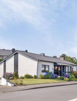 Außergewöhnlicher Bungalow inkl. zusätzlichem Baugrund in ruhiger Top-Lage von Brüggen zu verkaufen. - Brüggen (Burggemeinde)