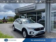 VW T-Roc, 1.5 TSI Life, Jahr 2023 - Demmin