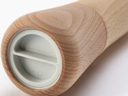 Joseph Joseph Salzmühle Milltop™ Wood manuell, (1 Stück), Keramikmahlwerk, krümelfrei