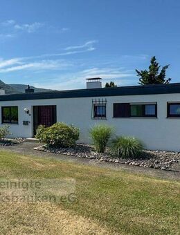 Toller Bungalow mit 2 Garagen in Top Lage - Sofort frei - Eningen (Achalm)