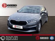 Skoda Fabia, Ambition SZH APP Metallic, Jahr 2023 - Gersthofen