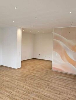 Schöne große 3 Zimmer-Wohnung mit Terrasse und Garten - Eisenberg (Pfalz)