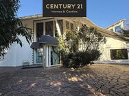 Designer Villa auf ca. 450 m² Wohnfläche mit traumhafter parkähnlicher Gartenanlage - Ottweiler