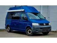 VW T5 hochdach Doppelbett Kochherd Dusche AHK - Friedrichsdorf