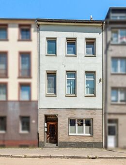 Investment: Gepflegtes Mehrfamilienhaus mit fünf Wohneinheiten in Krefeld-Cracau - Krefeld