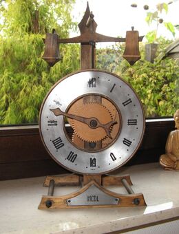 Einzeigeruhr, Waagbalkenuhr, Holzpendeluhr - Kamen