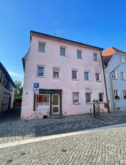 Investieren mit Potenzial - Mehrfamilienhaus mit 3 Parteien - Markt Erlbach