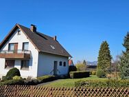 Einfamilienhaus mit Potential für Wohnträume auf großem Grundstück in ruhiger Aussichtslage von Unkel - Unkel
