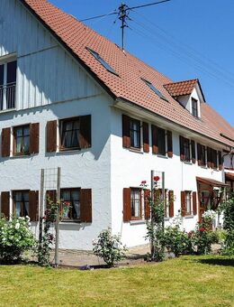 Bauernhaus in Buch, Ortsteil, saniert, gepflegt - Buch (Bayern)