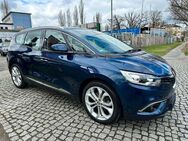 Renault Grand Scenic IV 7-Sitzer - Berlin