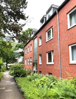 Charmante 2,5-Zimmer-Dachgeschosswohnung mit Balkon in Hamburg-Schnelsen - Hamburg