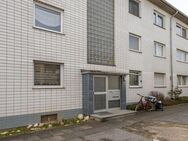 Köln - Porz Grengel: Dachgeschosswohnung mit Außenstellplatz - Köln