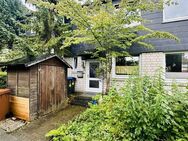 Vermietetes Reihenmittelhaus mit 4,5 Zimmern, Keller sowie Carport // Tauernweg, Kiel - Kiel