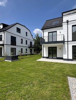 MUSTERWOHNUNG: Komfortable 3 Zimmer-EG-Wohnung mit großem Garten und Sonnenterrasse - München