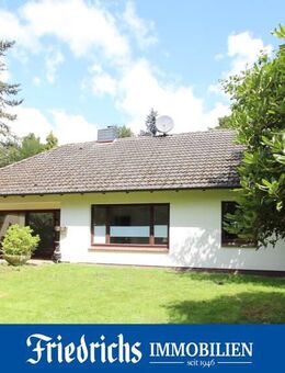 Idyllisches Einfamilienhaus mit Garage und Gartengrundstück in Bad Zwischenahn-Rostrup - Bad Zwischenahn
