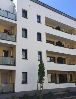 Wow! Gut geschnittene, moderne und möblierte 3 Zimmer-Wohnnung mit Dachterrasse in zentraler Lage von Marburg - Marburg