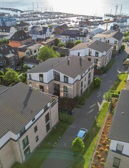 Ein besonderer Wohntraum mit atemberaubendem Ausblick auf die Förde und den Hafen von Laboe - Laboe
